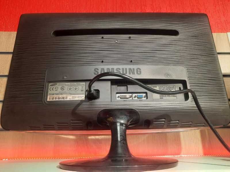 Samsung B2430L 23.6"