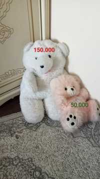 Продаётся игрушки тигр большой  заяц большой медведь большой и малень
