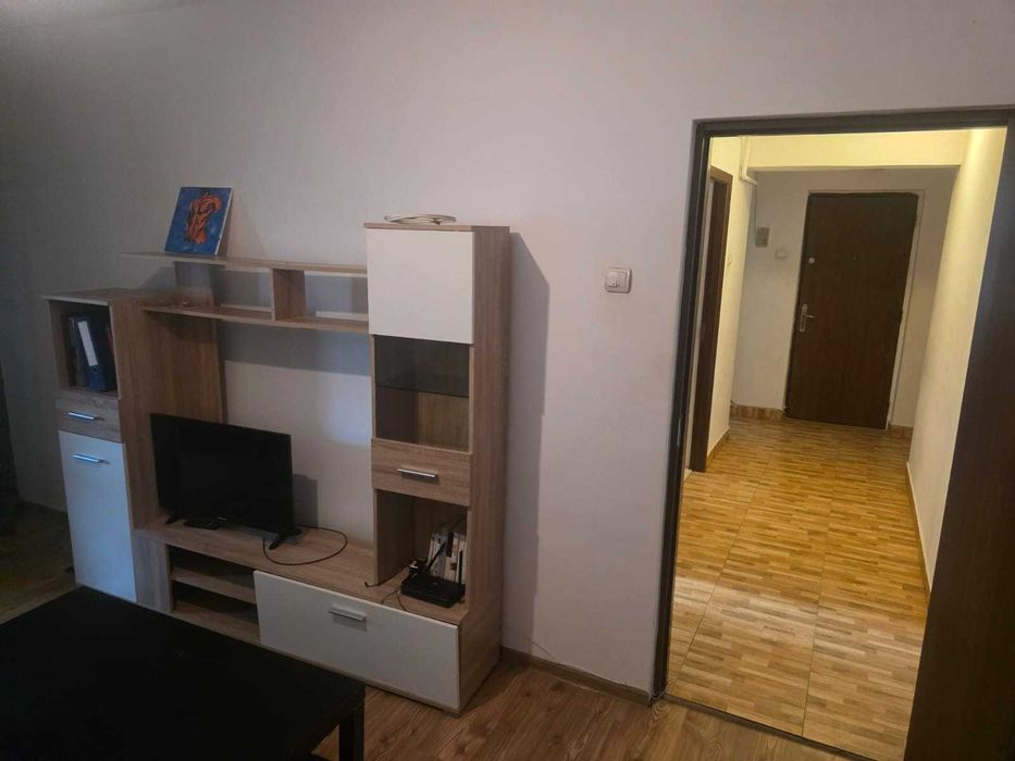 Apartament cu 2 Camere centru Hala centrala