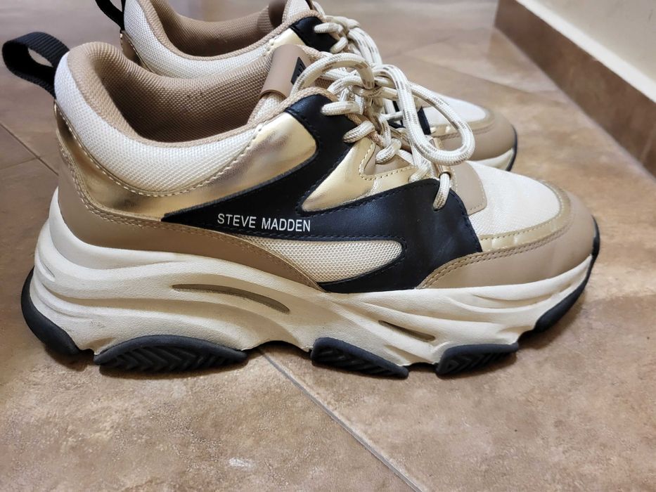 Сникърси Steve Madden