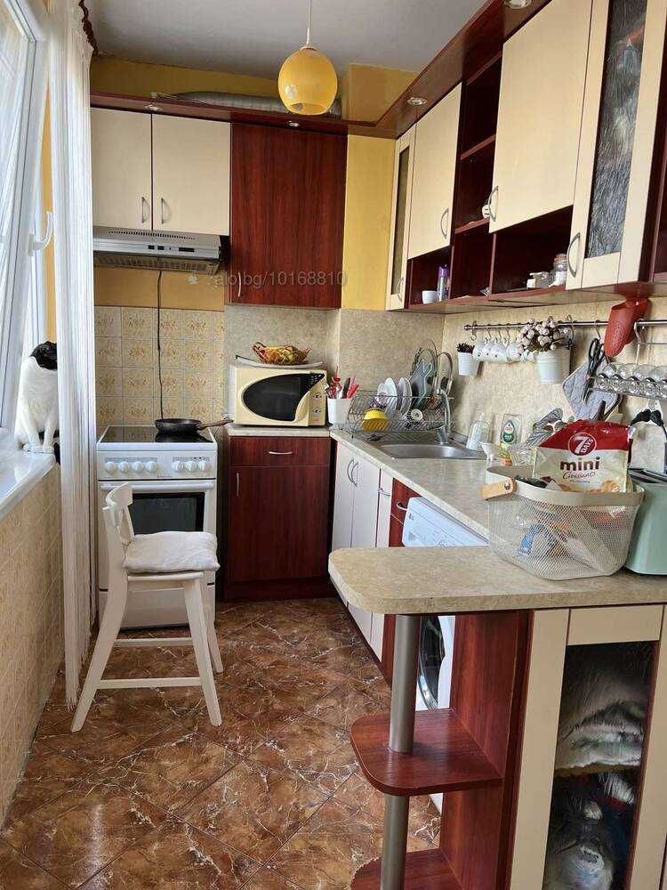 Продава се Тристаен апартамент в Варна, ХЕИ - 70 кв.м за 2129 €/кв.м - Снимка #1