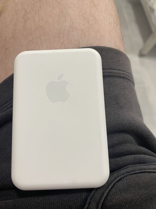 Apple MagSafe battery pack !КАТО НОВА!