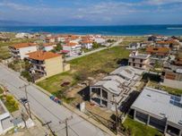 Продава къща с площ 84 м2 с част от двора в центъра на Ставрос, Гърция