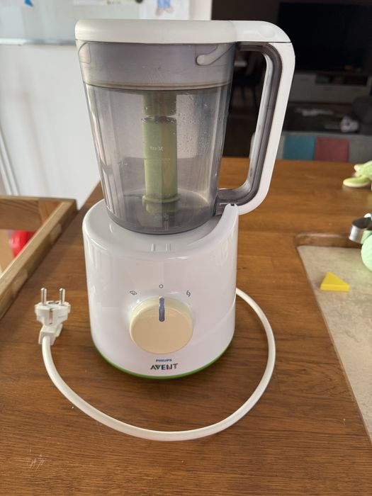 Vand aparat de gatit la abur Philips Avent