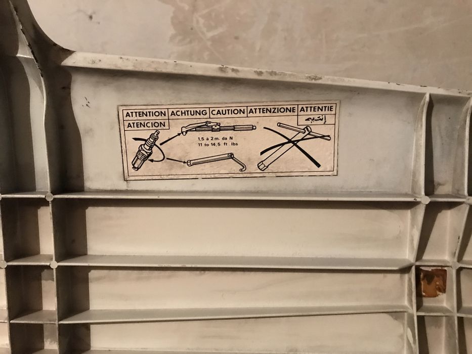 Преден капак за Ситроен ВХ