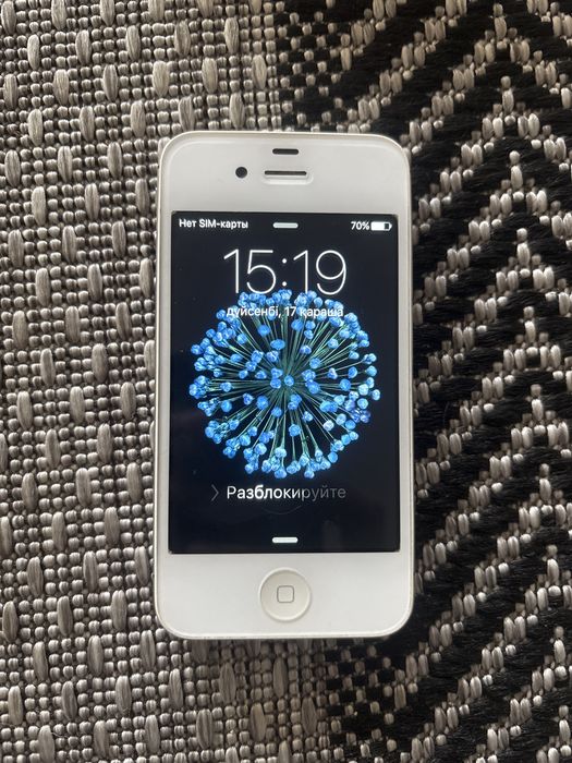 IPhone 4s в отличном состоянии