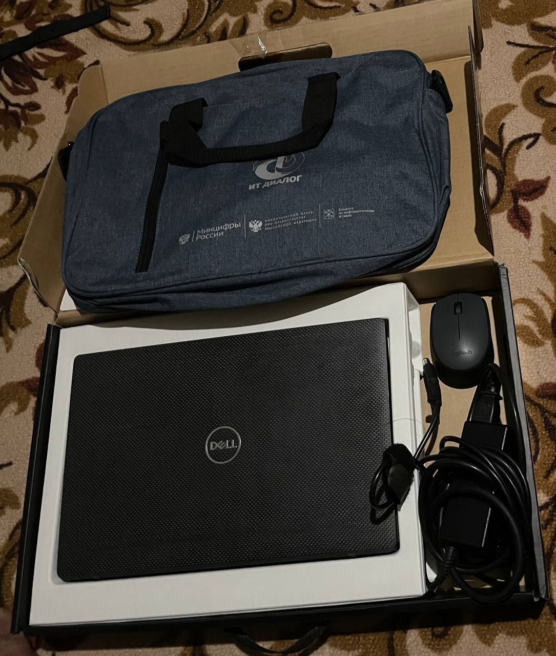 Dell 7400 16/256 gb