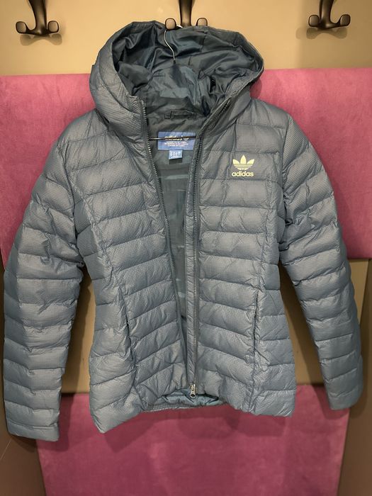 Дамско яке Adidas