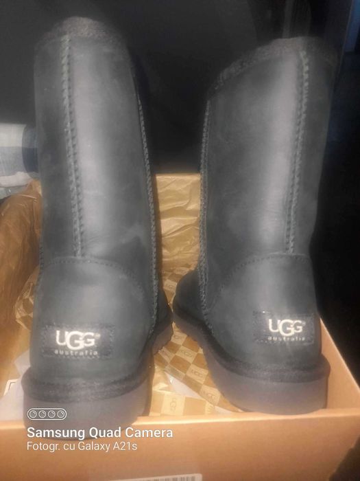 Cizme dama UGG Classic Short Leather
