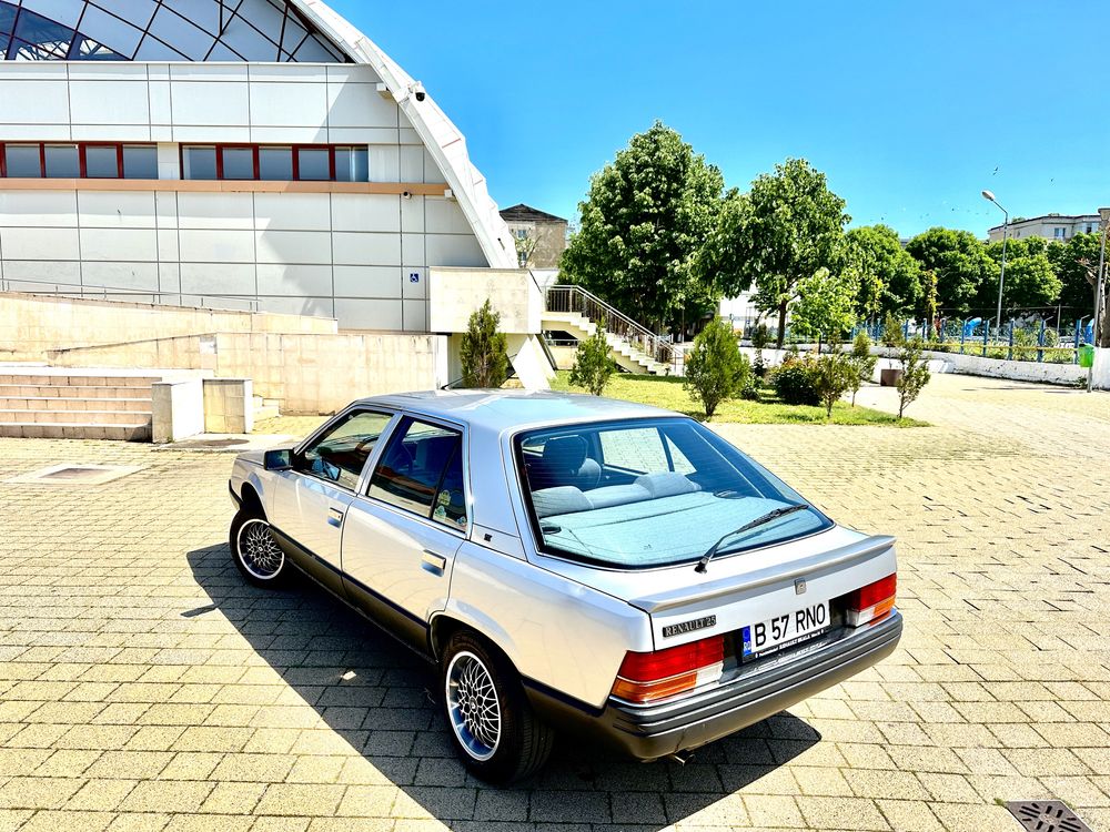 Renault Retro - Masina istorica din 1986!!