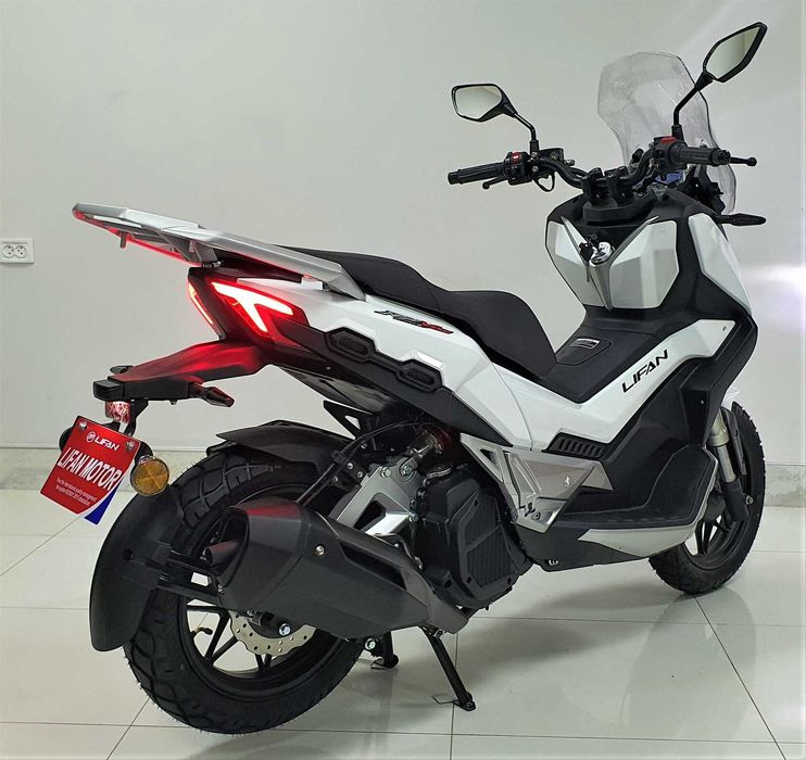 Новый максискутер LIFAN KPV-150 комфортный для города