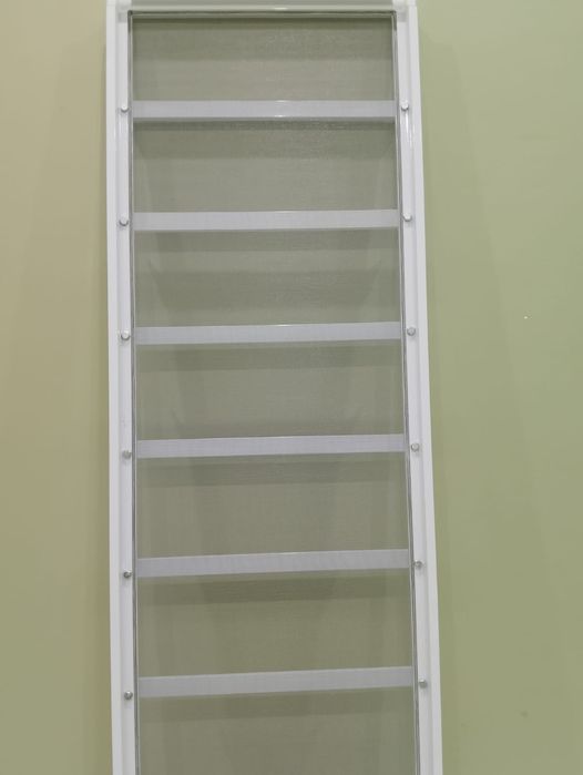 Москитные сетки. Защита для детей