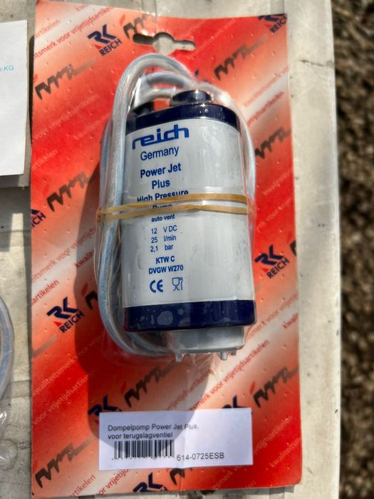 Vand pompa apa rulote/motorhome,10/25 litri