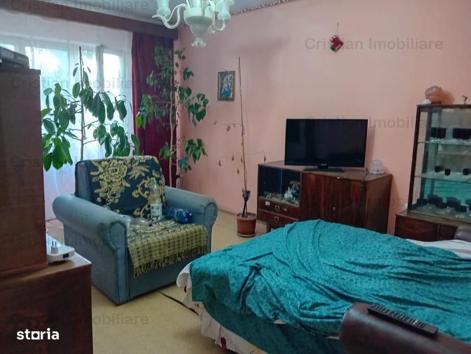 Confort 1 Decomandat 2 cam 50mp etaj 24  Viziru 3