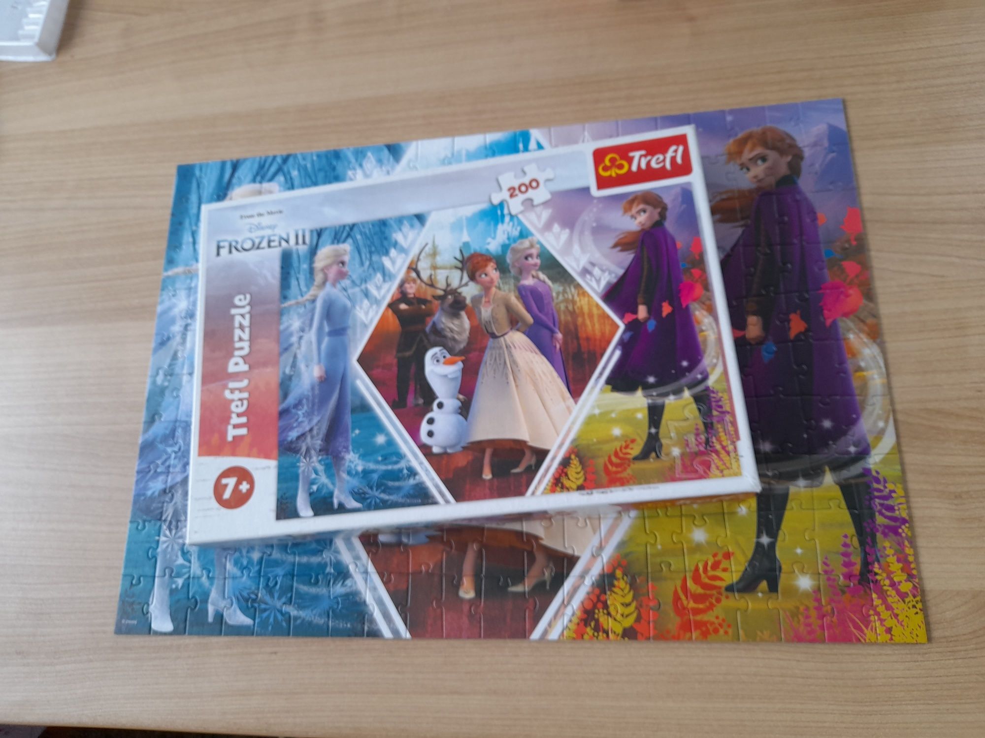 puzzle frozen 2 II trefl 200 piese 7+ Elsa Ana nou original sigilat