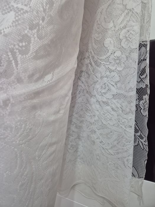 Perdea cu model floral