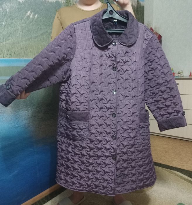 Продам пальто женское демисезонное недорого