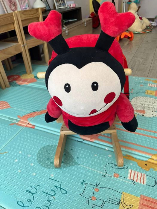 Люлееща се люлка Полинка