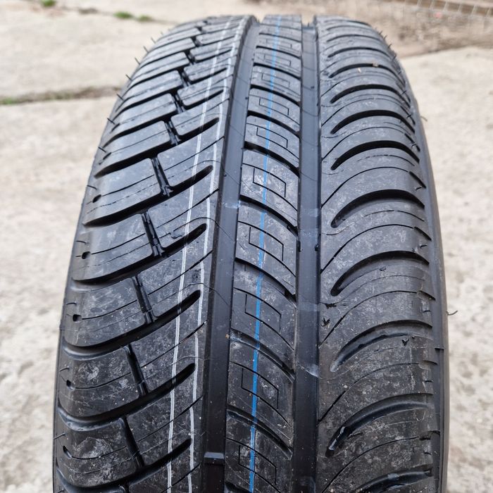 Roata rezerva Mercedes r16 și cric