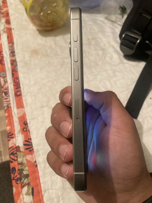 Айфон 15 про продам