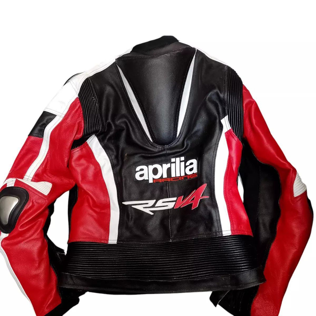 Мото куртка от итальянского бренда aprilia rsv 4