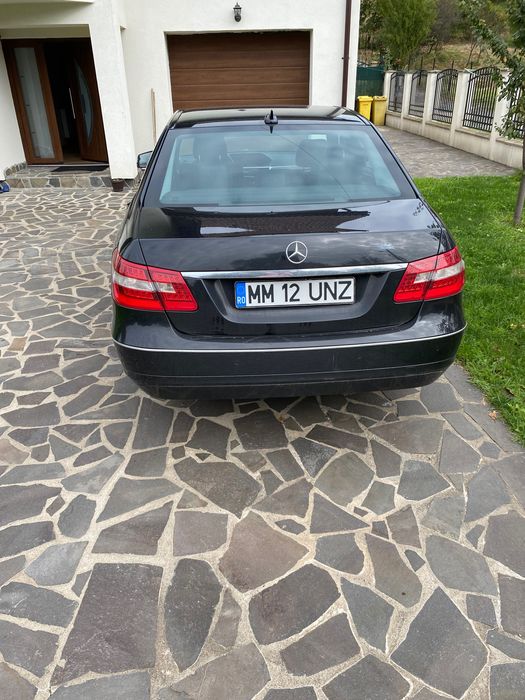 Vând Mercedes-Benz 2011  E200 CDI Cutie automata, 281.000 km