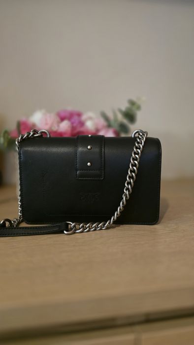 Дамска чанта PINKO сребристо лого