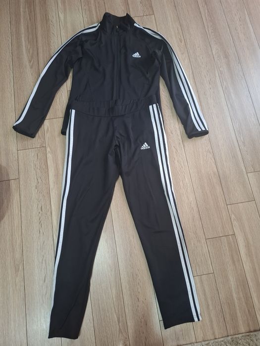 Дамски екипи 35лв бр.