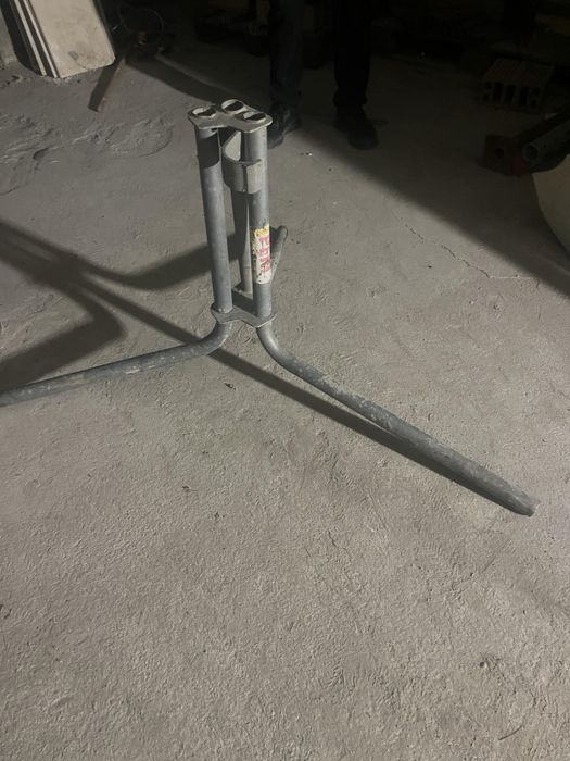 Строителни стативи за подпори (триноги ) - PERI  - 30 бр.