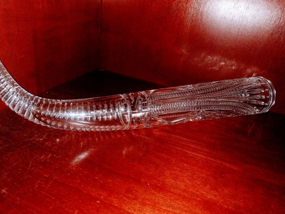 Большой хрустальный рог.