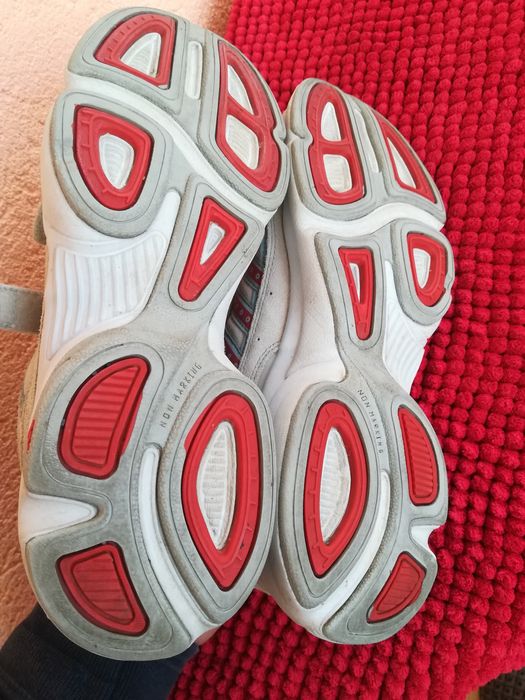 Adidas piele nr 39,5 bărbați