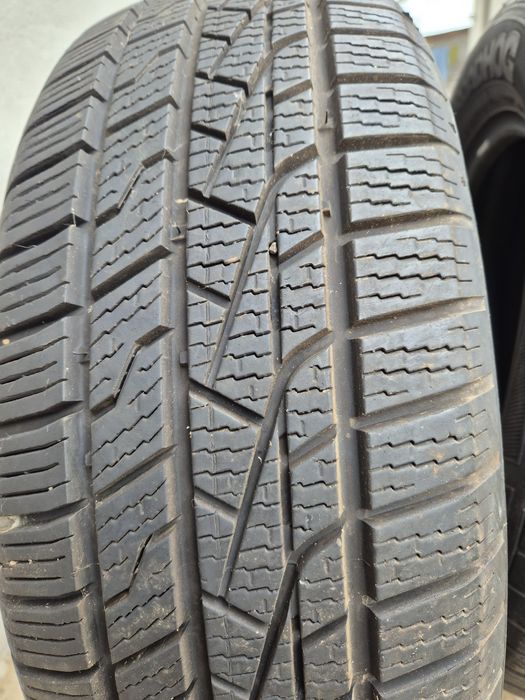 Cauciucuri iarna 215/60/16