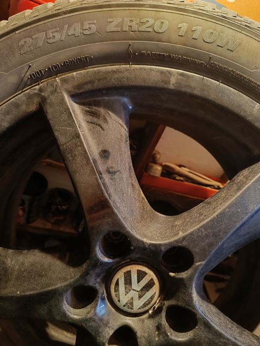 Гуми + джанти 20-ки всесезонни