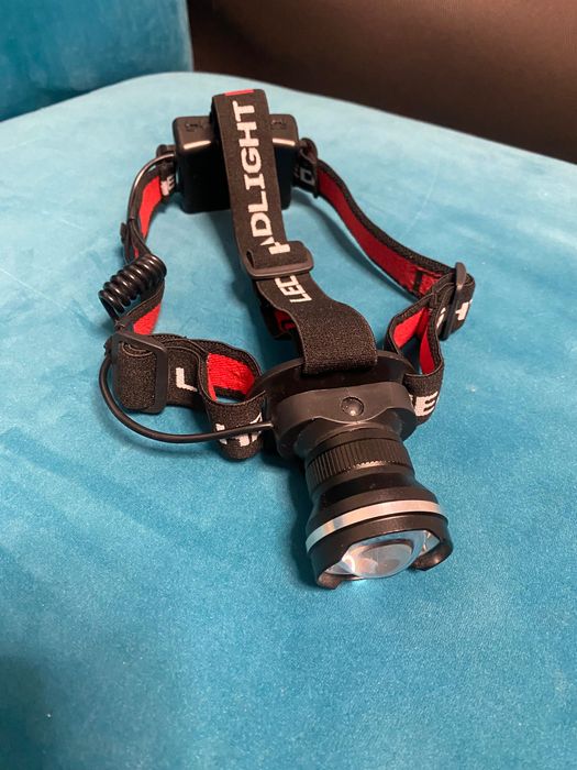 Lanterna pentru cap sau casca de constructie