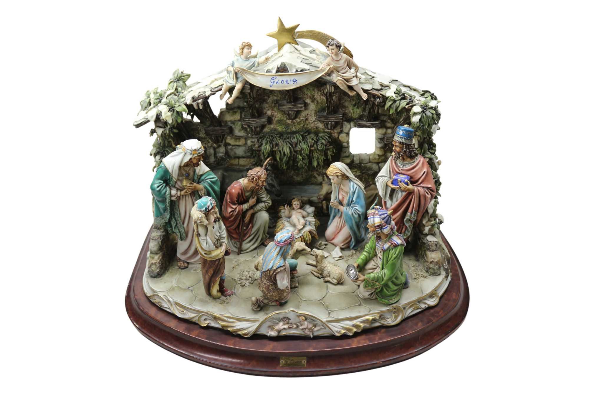 Статуэтка из фарфора Рождение Христа Capodimonte Италия