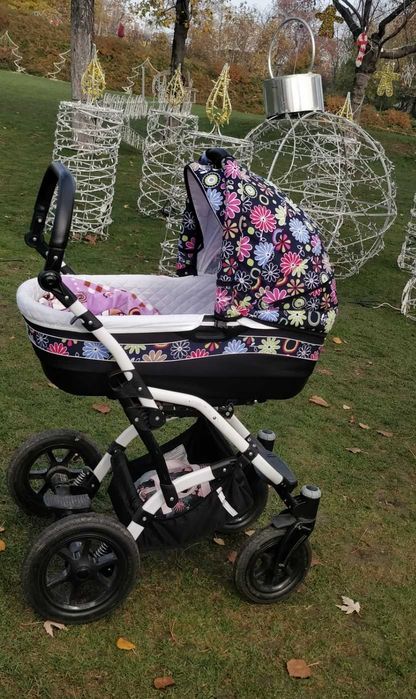 Cărucior 3 în 1 Hubners negru cu flori colorate (Dalia lux)