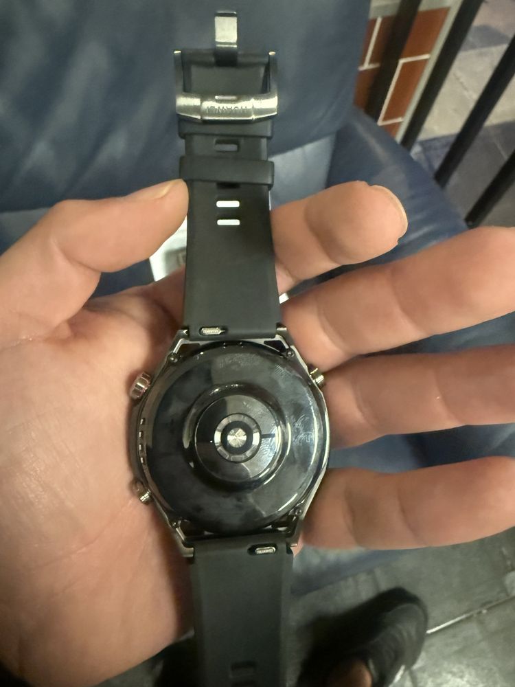Huawei watch ultimate