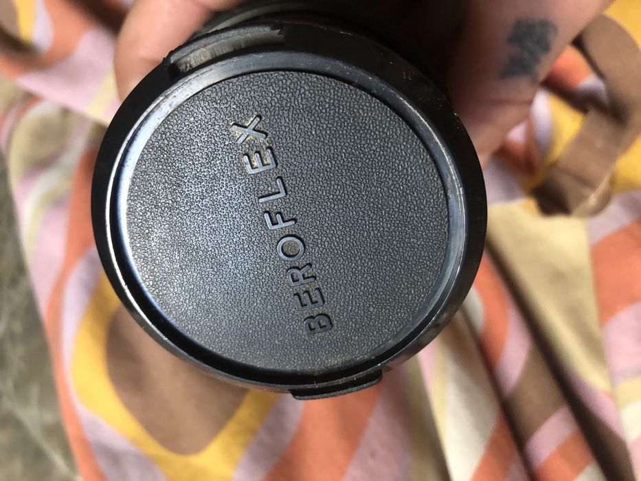 Ретро японски телеобектив Beroflex 80-200mm f 3.9 M42 Auto Zoom