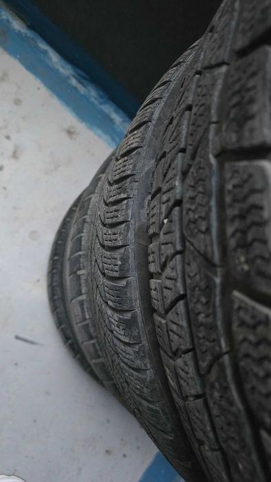 Anvelope iarna set doua mărimi