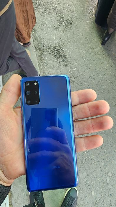 Samsung galaxy S20 plus 12/256