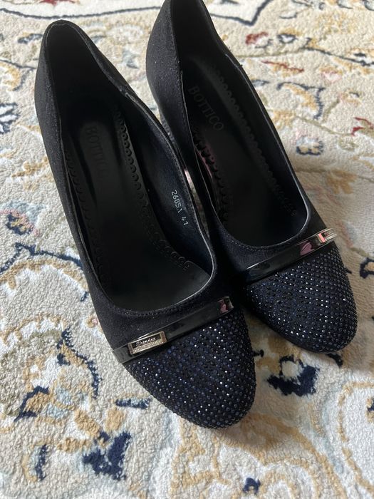 Продам туфли женские