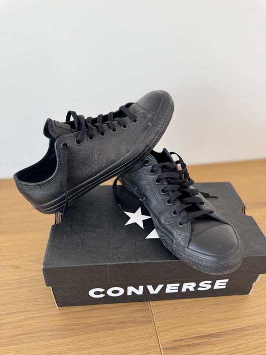 Converse tenesi de piele 42,5