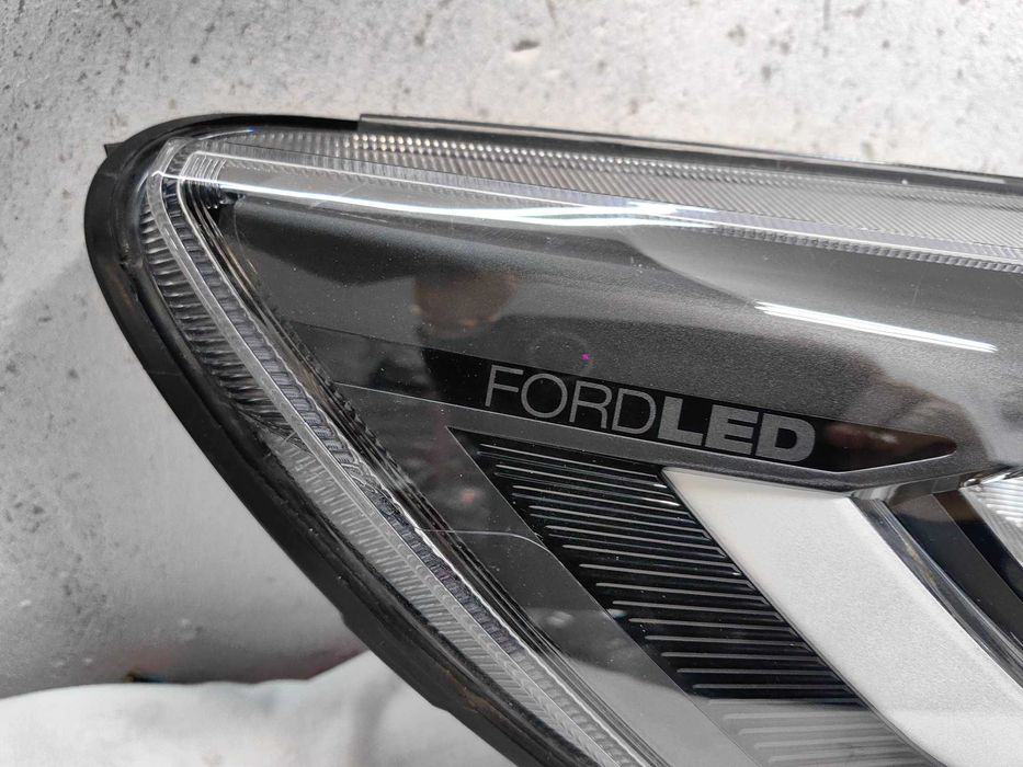 Оригинален фар Форд Фокус  Ford Focus Led