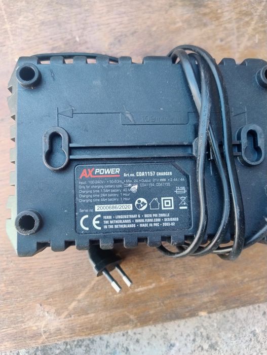 Încărcătoare acumulatori AX power