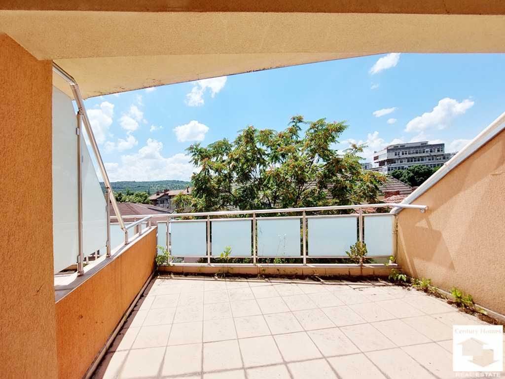 Продава се Двустаен апартамент в Велико Търново, Център - 70 кв.м за 1643 €/кв.м - Снимка #12