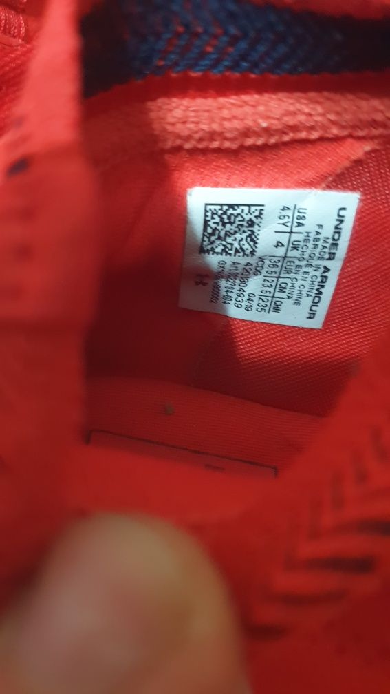 Маратонки Under Armour -36.5 ном.