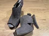 Botine nine west