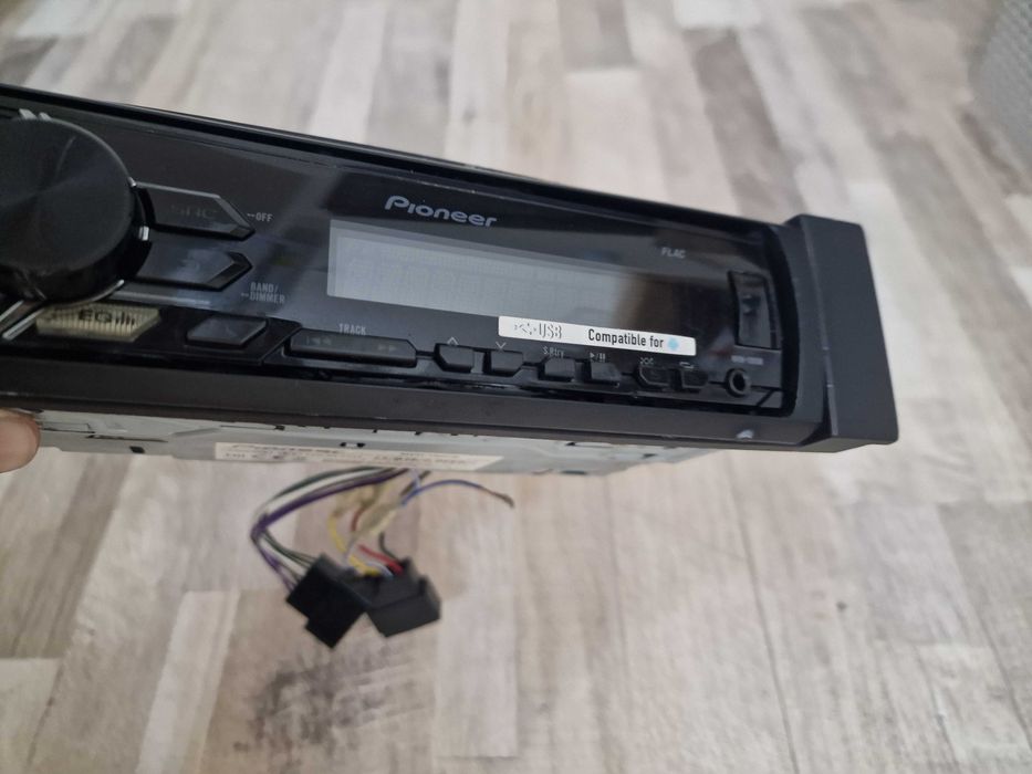 Pioneer - Усилвател и бас каса /линк към видео/