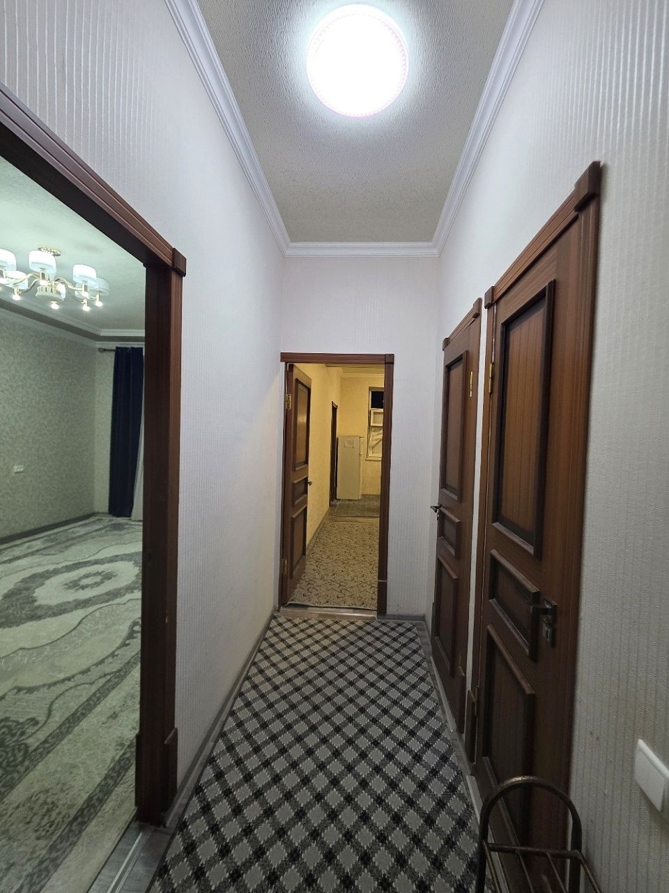 Narpay yuli yangi xayot domi 2 xona 1 etaj 8 etajka