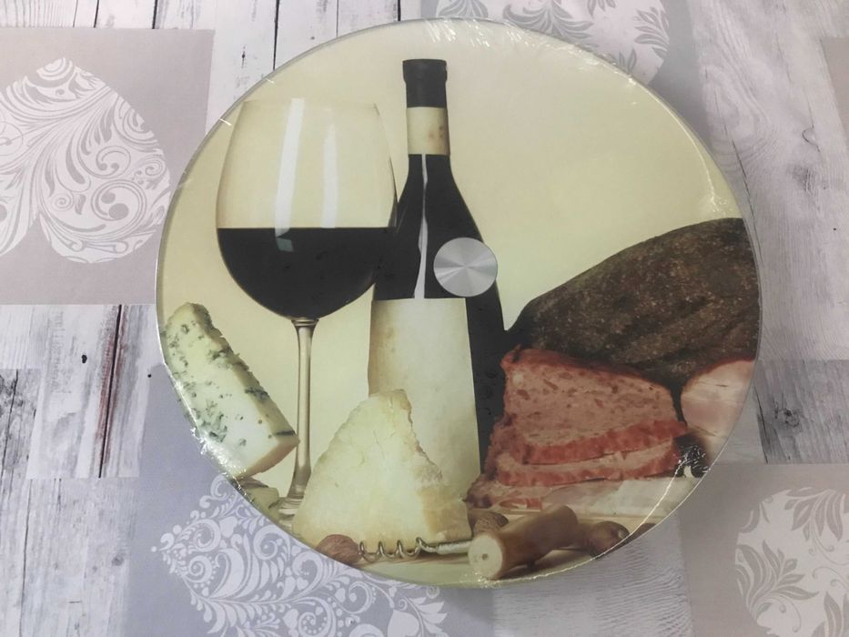 Плато за сервиране на мезета и кутия за храна Кока Кола 2 броя.